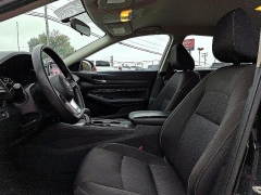 Used 2020  Nissan Altima 4d Sedan FWD 2.5L S at Peters Auto Mall near High Point, NC