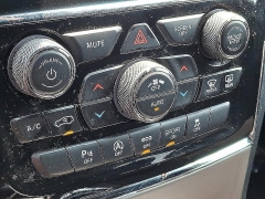 Used 2022  Jeep Grand Cherokee WK Laredo E 4x4 at Peters Auto Mall near High Point&comma; NC
