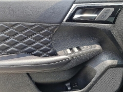 Used 2024  Mitsubishi Outlander Plug-In Hybrid SEL S-AWC at Peters Auto Mall near High Point&comma; NC