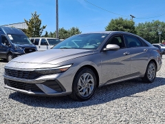 Used 2024  Hyundai Elantra SEL IVT at Peters Auto Mall near High Point&comma; NC