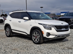  2021 Kia Seltos 4d SUV AWD SX Turbo at Peters Auto Mall near High Point, NC
