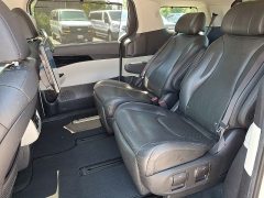 Used 2022  Kia Carnival SX Prestige FWD at Peters Auto Mall near High Point&comma; NC