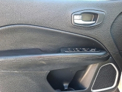 Used 2020  Jeep Compass 4d SUV 4WD Latitude at Peters Auto Mall near High Point, NC