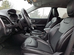 Used 2019  Jeep Cherokee 4d SUV FWD Latitude Plus Altitude 2.4L at Peters Auto Mall near High Point, NC