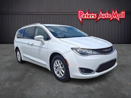 Used 2020 Chrysler Pacifica 4d Wagon Touring L at Peters Auto Mall near High Point, NC