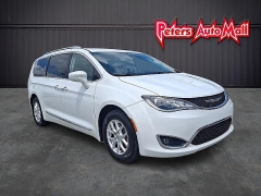  2020 Chrysler Pacifica 4d Wagon Touring L at Peters Auto Mall near High Point, NC