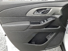 Used 2023  Chevrolet Traverse AWD 4dr LT Cloth w&sol;1LT at Peters Auto Mall near High Point&comma; NC