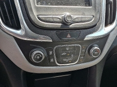 Used 2019  Chevrolet Equinox 4d SUV AWD LT w&sol;1LT at Peters Auto Mall near High Point&comma; NC