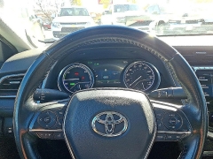 Used 2020  Toyota Camry Hybrid 4d Sedan XLE at Peters Auto Mall near High Point, NC
