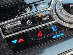 Used 2022  Lincoln Nautilus Reserve FWD at Peters Auto Mall near High Point&comma; NC