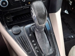 Used 2018  Ford Focus 4d Hatchback SE at Peters Auto Mall near High Point&comma; NC