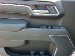 Used 2025  GMC Sierra 1500 2WD Crew Cab 147" SLT at Peters Auto Mall near High Point&comma; NC
