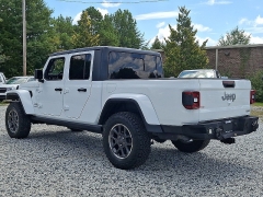 Used 2020  Jeep Gladiator Crew Cab Overland at Peters Auto Mall near High Point&comma; NC