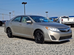  2014 Toyota Camry 4d Sedan L at Peters Auto Mall near High Point, NC