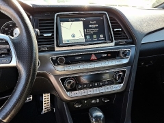 Used 2018  Hyundai Sonata 4d Sedan Limited 2&period;0T at Peters Auto Mall near High Point&comma; NC