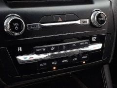 Used 2020  Ford Explorer 4d SUV 4WD XLT 2&period;3L EcoBoost at Peters Auto Mall near High Point&comma; NC