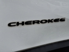 Used 2018  Jeep Cherokee 4d SUV FWD Latitude V6 at Peters Auto Mall near High Point&comma; NC