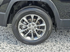 Used 2019 Jeep Cherokee 4d SUV FWD Latitude Plus Altitude 2.4L at Peters Auto Mall near High Point, NC