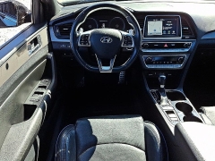 Used 2018  Hyundai Sonata 4d Sedan Limited 2&period;0T at Peters Auto Mall near High Point&comma; NC