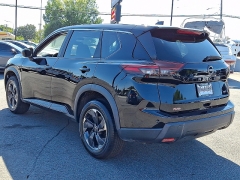 Used 2025  Nissan Rogue FWD SV at Peters Auto Mall near High Point&comma; NC
