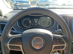 Used 2020  Jeep Cherokee 4d SUV FWD Latitude 2.4L at Peters Auto Mall near High Point, NC