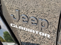 Used 2022 Jeep Gladiator Overland 4x4 at Peters Auto Mall near High Point, NC