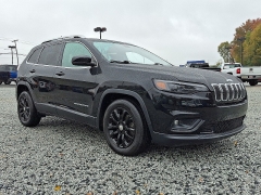 2019 Jeep Cherokee 4d SUV FWD Latitude Plus Altitude 2.4L at Peters Auto Mall near High Point, NC