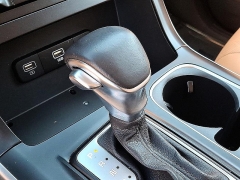 Used 2024  Kia Carnival LX FWD at Peters Auto Mall near High Point&comma; NC