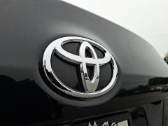 Used 2016  Toyota Corolla 4d Sedan LE at Peters Auto Mall near High Point&comma; NC