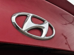 Used 2017  Hyundai Sonata 4d Sedan at Peters Auto Mall near High Point&comma; NC