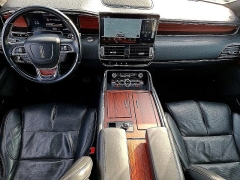 Used 2024  Lincoln Navigator Reserve 4x4 at Peters Auto Mall near High Point&comma; NC