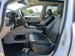 Used 2023 Chrysler Pacifica Hybrid Limited FWD at Peters Auto Mall near High Point, NC