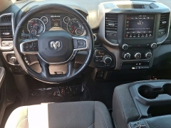 Used 2019  Ram 1500 4WD Crew Cab Big Horn&sol;Lone Star at Peters Auto Mall near High Point&comma; NC