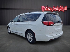 Used 2020 Chrysler Pacifica 4d Wagon Touring L at Peters Auto Mall near High Point, NC