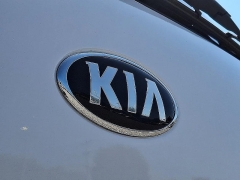 Used 2020  Kia Sedona 4d Wagon LX at Peters Auto Mall near High Point&comma; NC