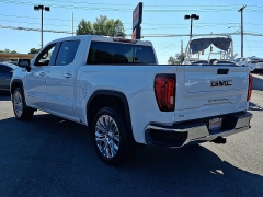 Used 2025  GMC Sierra 1500 2WD Crew Cab 147" SLT at Peters Auto Mall near High Point&comma; NC