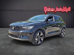 Used 2023  Volvo XC40 B5 AWD Plus Dark Theme at Peters Auto Mall near High Point&comma; NC