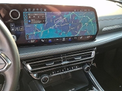 Used 2025  Chevrolet Traverse AWD 4dr LT w&sol;2LT at Peters Auto Mall near High Point&comma; NC