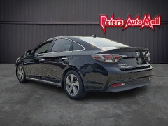 Used 2016  Hyundai Sonata Hybrid 4d Sedan Limited at Peters Auto Mall near High Point&comma; NC