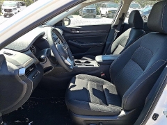 Used 2025  Nissan Altima SV FWD at Peters Auto Mall near High Point&comma; NC