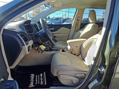 Used 2020  Jeep Cherokee 4d SUV FWD Latitude 2.4L at Peters Auto Mall near High Point, NC