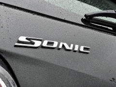 Used 2020  Chevrolet Sonic 4d Hatchback LT w&sol;1FL at Peters Auto Mall near High Point&comma; NC