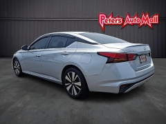 Used 2021 Nissan Altima 2.5 SV Sedan at Peters Auto Mall near High Point, NC