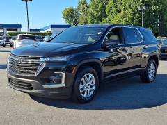 Used 2023  Chevrolet Traverse FWD 4dr LS w&sol;1LS at Peters Auto Mall near High Point&comma; NC