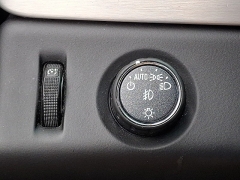 Used 2020  GMC Yukon XL 4d SUV RWD SLE at Peters Auto Mall near High Point&comma; NC