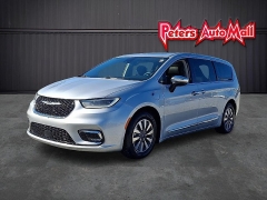 Used 2023  Chrysler Pacifica Hybrid Limited FWD at Peters Auto Mall near High Point&comma; NC