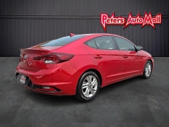 Used 2020  Hyundai Elantra 4d Sedan SEL at Peters Auto Mall near High Point&comma; NC