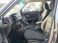 Used 2016  Kia Soul 4d Hatchback Auto at Peters Auto Mall near High Point&comma; NC