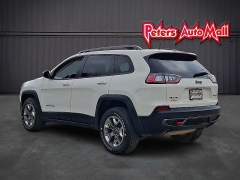 Used 2019  Jeep Cherokee 4d SUV 4WD Trailhawk 3&period;2L at Peters Auto Mall near High Point&comma; NC