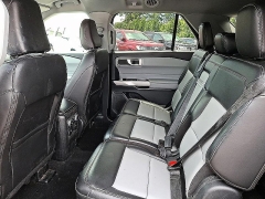 Used 2024  Ford Explorer XLT 4WD at Peters Auto Mall near High Point&comma; NC